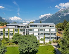 فندق Artos (انترلاكن, سويسرا)