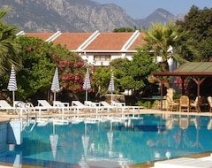 Hotel Almond (Kyrenia, Cipar)