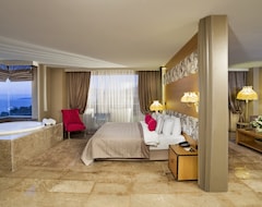 Khách sạn Ex Exclusive Hotel (Torba, Thổ Nhĩ Kỳ)