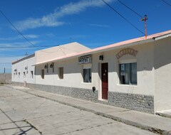 La Posada de Pinky Hotel (Puerto Santa Cruz, Argentina)