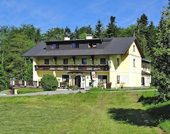 Hotelli Gasthof Waldfrieden (Oberwang, Itävalta)
