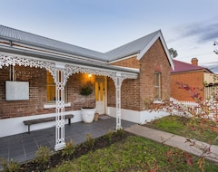 Toàn bộ căn nhà/căn hộ 1800S Victorian Style Cottage - New Owners As Of 12Th October 2018 (Mudgee, Úc)