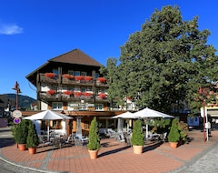 Khách sạn Hotel Lamm (Baiersbronn, Đức)