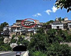 Khách sạn Trendy Inn (Veliko Tarnovo, Bun-ga-ri)
