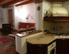 Koko talo/asunto Holiday House With Dishwasher (Velo d'Astico, Italia)