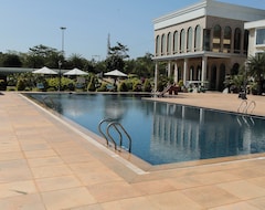 Lomakeskus UVA Meridian Bay Resort & Spa (Kundapur, Intia)