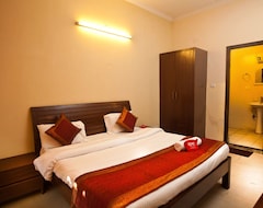 Khách sạn OYO Townhouse 238 Ulsoor (Noida, Ấn Độ)