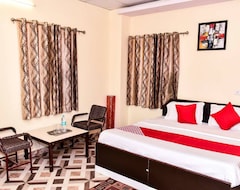 Khách sạn OYO 24840 Hotel Ashiana Farm (Rohtak, Ấn Độ)