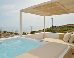Khách sạn Volcano Luxury Suites Milos (Adamas, Hy Lạp)
