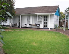 lincoln court motel (Henderson, Yeni Zelanda)