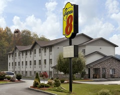 Hotel Super 8 by Wyndham Altoona (Altoona, USA)
