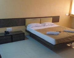Otel Priyanka Residency (Solapur, Hindistan)