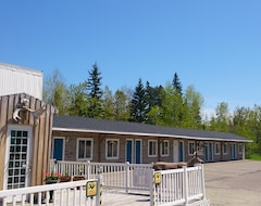 Motel Gold Country (Englehart, Canada)