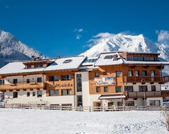 Hotel Apart Central - Premium Mountain&Garden (Mayrhofen, Austria)