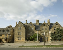 The Lygon Arms - An Iconic Luxury Hotel (Broadway, United Kingdom)