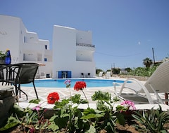 Căn hộ có phục vụ Sunny Beach Studios (Agios Georgios, Hy Lạp)