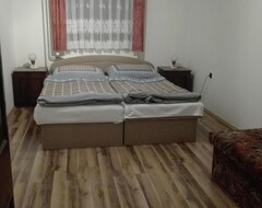 Koko talo/asunto Ubytovani V Apartmanu (Mladkov, Tsekin tasavalta)