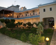 Apart Otel Villa Avra (Ammoudia, Yunanistan)