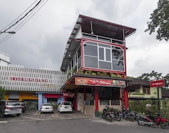 Hotel Reddoorz Near Riau Street (Bandung, Indonesia)