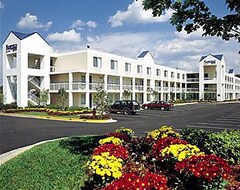 Khách sạn Fairfield Inn & Suites by Marriott Detroit Canton (Canton, Hoa Kỳ)