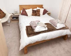 Otel Barnes's Rest Bed and Breakfast and Caravan (Weymouth, Birleşik Krallık)