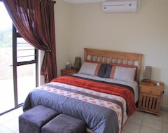 Khách sạn Suzys Place (Port Edward, Nam Phi)