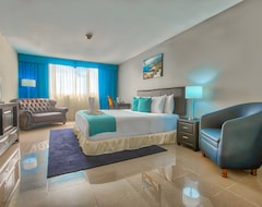 Hector Suites & Beach Hotel (Willemstad, Curacao)