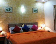 Khách sạn Candolim Beach Villa # 3Bhk # Pool # Kitchen # 300Mts To Beach By Gr Stays (Candolim, Ấn Độ)