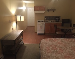 Entire House / Apartment Wolfe Creek Studios 224 (Fayetteville, USA)