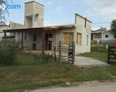 Koko talo/asunto Samaram (Tanti, Argentiina)