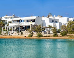 Hotel Theologos Beach (Antiparos, Greece)