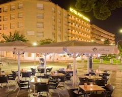Khách sạn Apartamentos Port Eugeni (Cambrils, Tây Ban Nha)