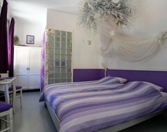 Bed & Breakfast L'Xperience (Dompnac, Frankrig)