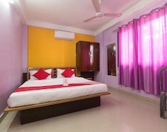 Khách sạn OYO 14200 Hotel Oasis (Siliguri, Ấn Độ)