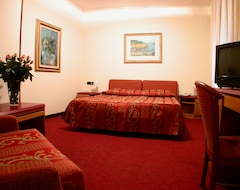 Khách sạn Hotel Cristallo (Conegliano, Ý)