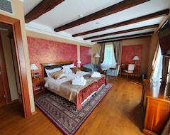 Hotelli Hotel Dvorac Jurjevec (Lekenik, Kroatia)