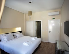 Otel Suites Apartments (Cascais, Portekiz)