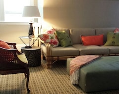 Casa/apartamento entero Tree Top Victorian Getaway - 7+ Night Stays Receive Lower Rates (Boston, EE. UU.)