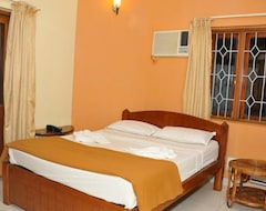 Hotel Shalom Resorts (Velha Goa, India)