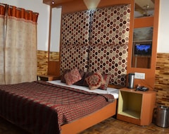Khách sạn Hilltone Resorts & Spa (Kullu, Ấn Độ)