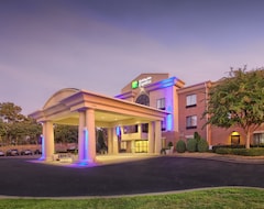 Holiday Inn Express Hotel & Suites Raleigh North - Wake Forest, An Ihg Hotel (Raleigh, USA)