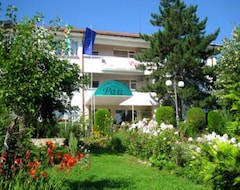 Khách sạn Rai (Madjarovo, Bun-ga-ri)