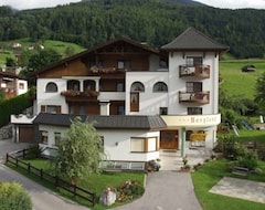 Hotel Bergland (Arzl im Pitztal, Austria)