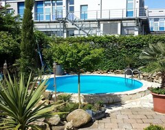 Cijela kuća/apartman 100 Sqm Apartment / Bungalow / 2 Terraces / Palm Garden And Pool (Štajnfurt, Njemačka)