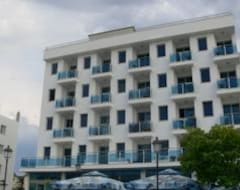Khách sạn Holiday (Tirana, Albania)