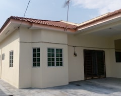 Entire House / Apartment Go Holiday Taiping Homestay (Taiping, Malaysia)