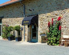 Hostellerie La Bergerie des Chapelles Hotel & Restaurant (Oradour-sur-Vayres, Francuska)
