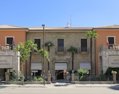 Hotel Moderno (Assisi, Italien)