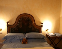 Bed & Breakfast La Corte de' Vasari (Bevagna, Ý)