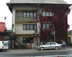 Khách sạn Pod Różami (Minsk Mazowiecki, Ba Lan)